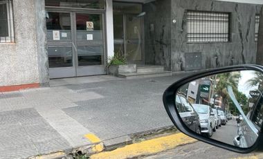 Cochera en Lomas de Zamora Oeste en excelente zona