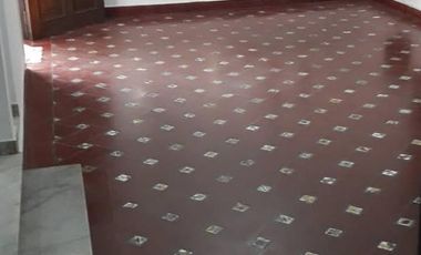 Chalet 4 amb. con quincho y patio