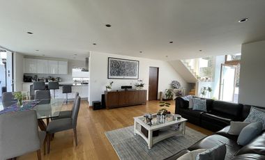 Casa con doble seguridad y vista al bosque a 5 mins de la caseta de acceso