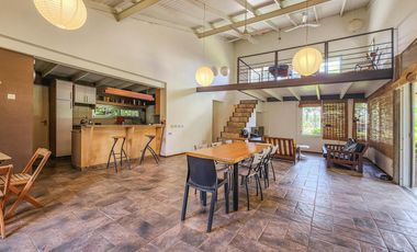 Casa quinta de 3 dormitorios con amplio jardín en Funes