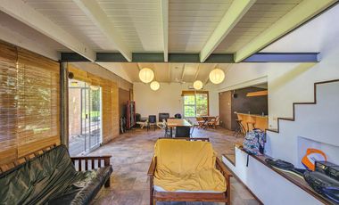 Casa quinta de 3 dormitorios con amplio jardín en Funes