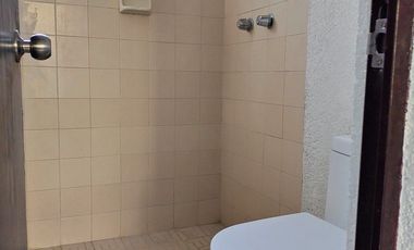 Amplio y remodelado departamento en renta col. Arenal.