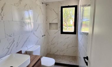 Casa en  Santa Elena, Pilar del este