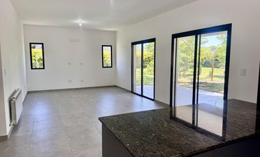 Casa en  Santa Elena, Pilar del este