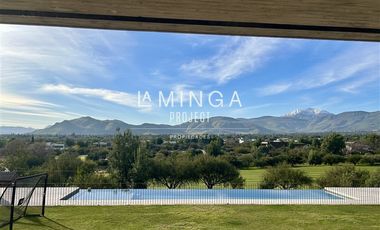 Casa en Arriendo en Hacienda de Chicureo