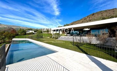 Casa en Arriendo en Hacienda de Chicureo