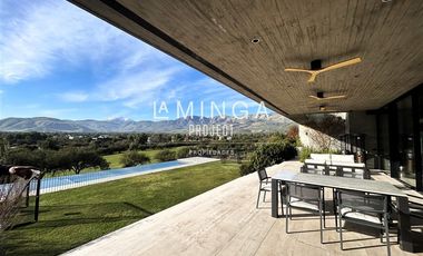 Casa en Arriendo en Hacienda de Chicureo