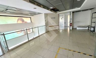 Local Comercial en Venta en Americo Vespucio y Del Inca
