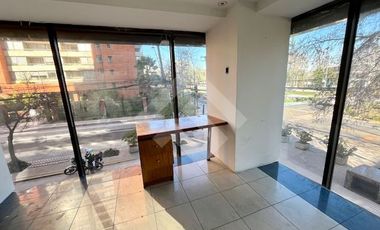 Local Comercial en Venta en Americo Vespucio y Del Inca