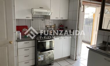 Casa en Venta en Rojas Magallanes / Santa Delia