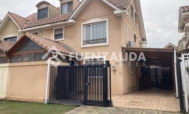 Casa en Venta en Rojas Magallanes / Santa Delia