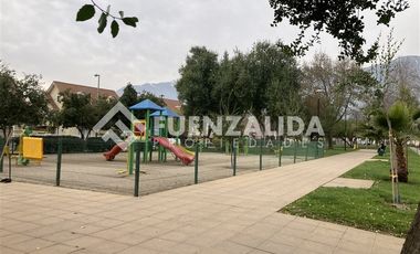 Casa en Venta en Rojas Magallanes / Santa Delia