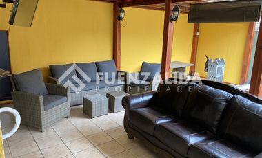 Casa en Venta en Rojas Magallanes / Santa Delia