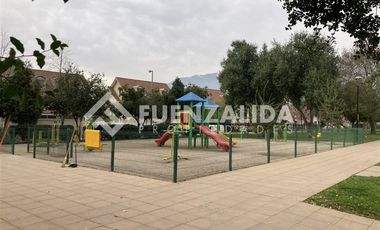 Casa en Venta en Rojas Magallanes / Santa Delia