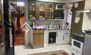 Casa en Venta en B. Chacabuco / Acceso Sur