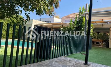 Casa en Venta en Condominio Barrio Laguna