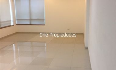 Oficina en Arriendo en AV. LA DEHESA COMANDANTE MALBEC