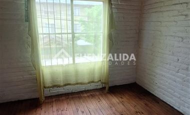 Casa en Venta en Vicuña Mackenna poniente/Los Sauces