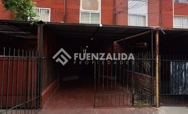 Casa en Venta en Vicuña Mackenna poniente/Los Sauces