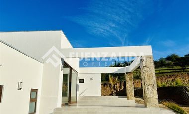 Casa en Venta en CC_ Camino el Toro, Lomas del Puangue
