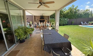 Casa en Arriendo en Piedra Roja