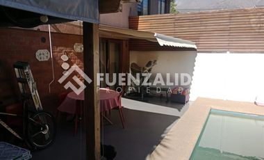 Casa en Venta en Jardín de Edén / Los Castaños