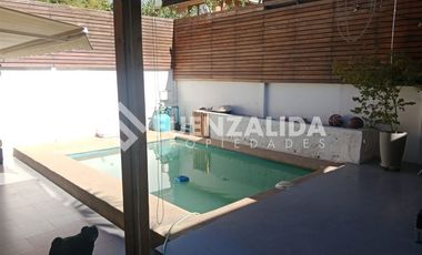 Casa en Venta en Jardín de Edén / Los Castaños