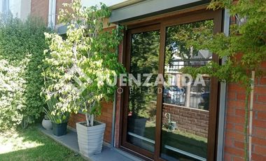 Casa en Venta en Jardín de Edén / Los Castaños