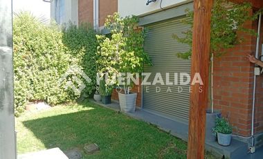 Casa en Venta en Jardín de Edén / Los Castaños