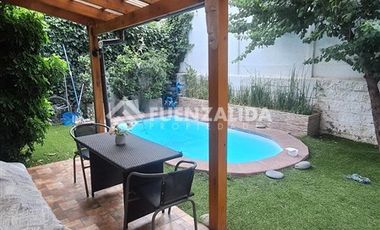Casa en Venta en Rojas Magallanes/El Hualle sur