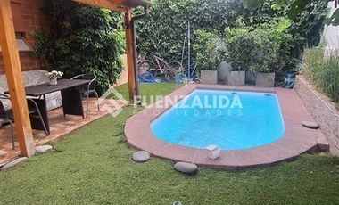 Casa en Venta en Rojas Magallanes/El Hualle sur