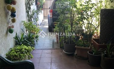 Casa en Venta en Av. Macul / Victor Domingo Silva