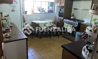 Casa en Venta en Av. Macul / Victor Domingo Silva