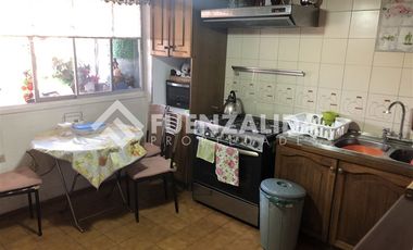 Casa en Venta en Av. Macul / Victor Domingo Silva