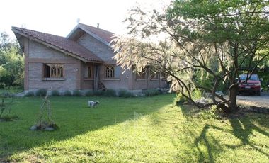 Casa en Arriendo en Camino El Cerrillo, Zapallar, Curicó
