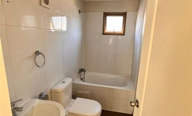 Casa en Arriendo en ZAPALLAR, CURICO