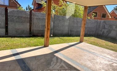 Casa en Arriendo en ZAPALLAR, CURICO
