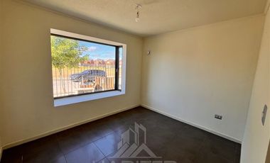 Casa en Arriendo en ZAPALLAR, CURICO