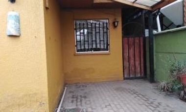 ARRIENDO CASA INTERIOR  EL BOSQUE 2D  INDEPENDIENTE