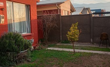 SE VENDE Casa en Pirque | 4D + 3B | Quincho y Árboles Frutales | UF 3.070