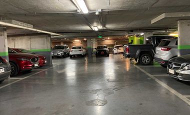 Estacionamientos con renta permanente