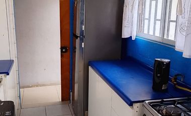 CASA REGULARIZADA CON LOCAL COMERCIAL– Sector El Principal, Pirque