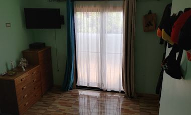 CASA REGULARIZADA CON LOCAL COMERCIAL– Sector El Principal, Pirque
