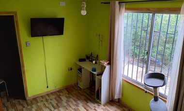 CASA REGULARIZADA CON LOCAL COMERCIAL– Sector El Principal, Pirque