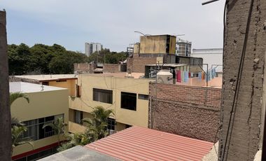 Venta De Triplex En 2Do Piso A Un Paso De La Univ. San Marcos Y Católica, Cercado