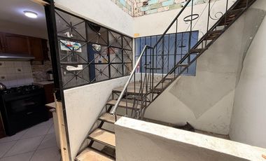 Venta De Triplex En 2Do Piso A Un Paso De La Univ. San Marcos Y Católica, Cercado