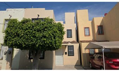 CASA AMUEBLADA EN RENTA EN SAN JUAN DEL RO, QUERETARO