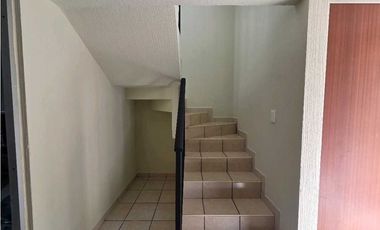 CASA AMUEBLADA EN RENTA EN SAN JUAN DEL RO, QUERETARO