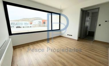 MODERNA CASA A ESTRENAR! ESTILO MEDITERRÁNEO EN CONDOMINIO