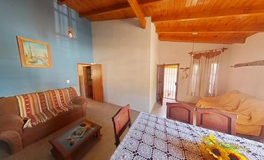 CASA EN VENTA 4 DORMITORIOS EN GODOY CRUZ CON TOUR VIRTUAL